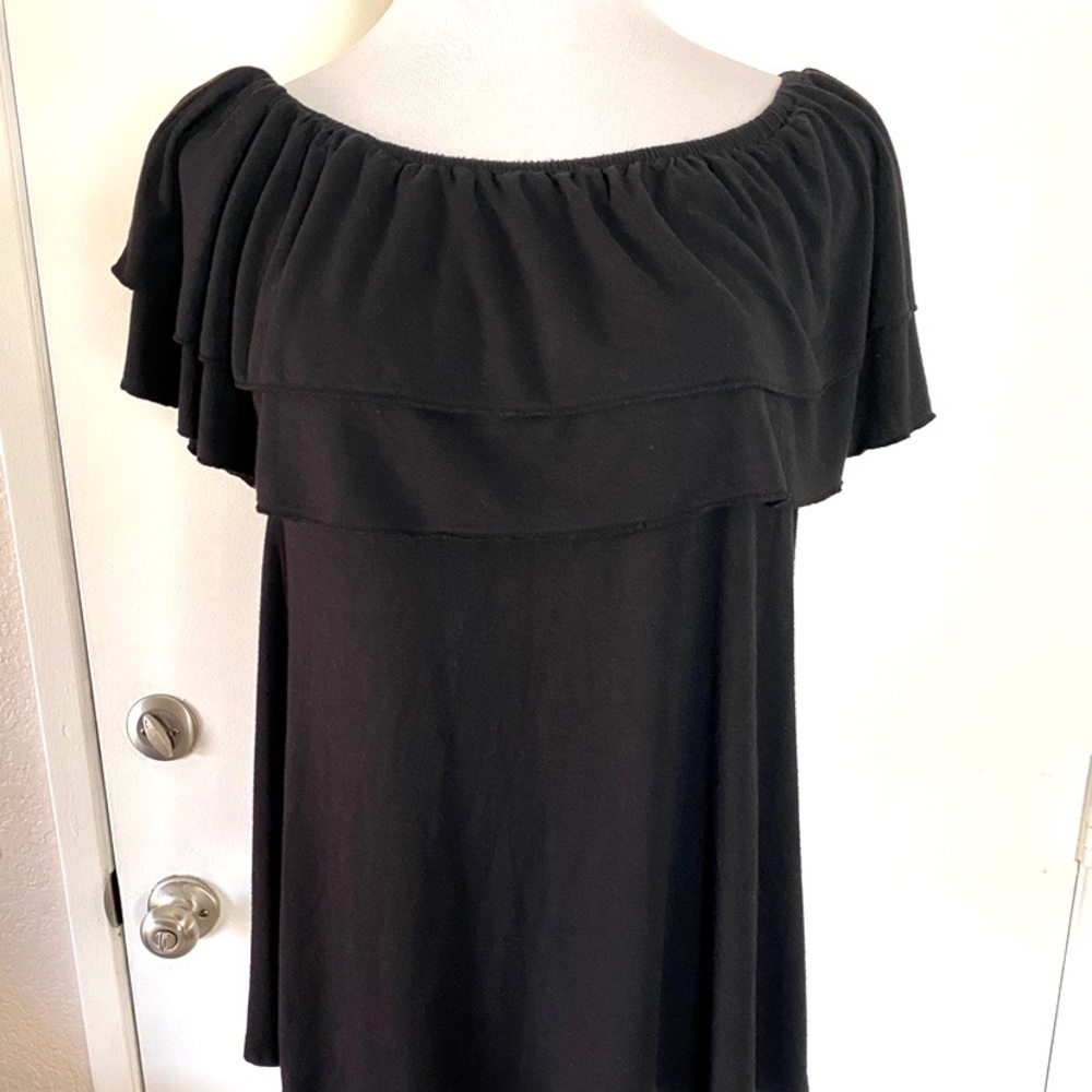 Layered Ruffled Top - Picture 3 of 4